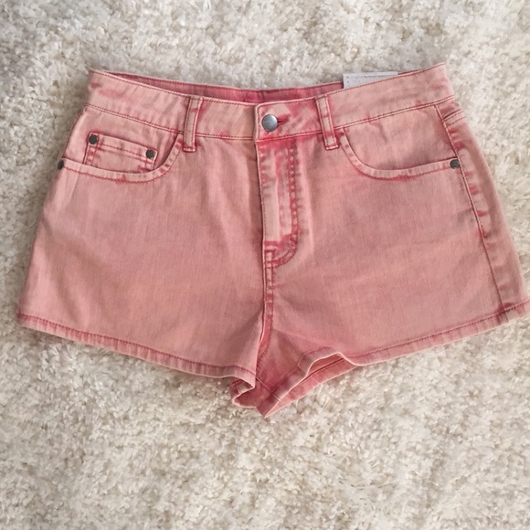 Abound Pants - Abound high-rise shorts